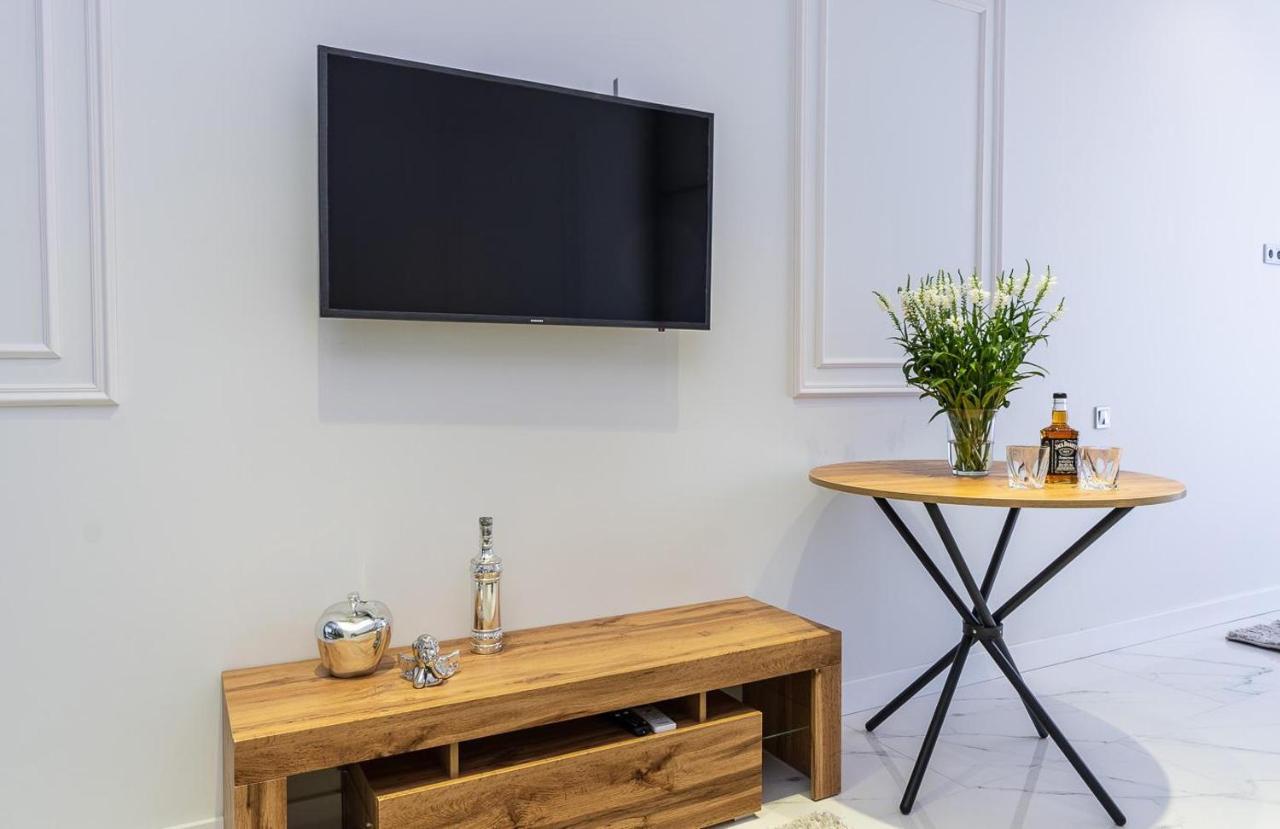 Fashionable Apartments. Smartplaza Metro Minskaya. Obolon Κίεβο Εξωτερικό φωτογραφία